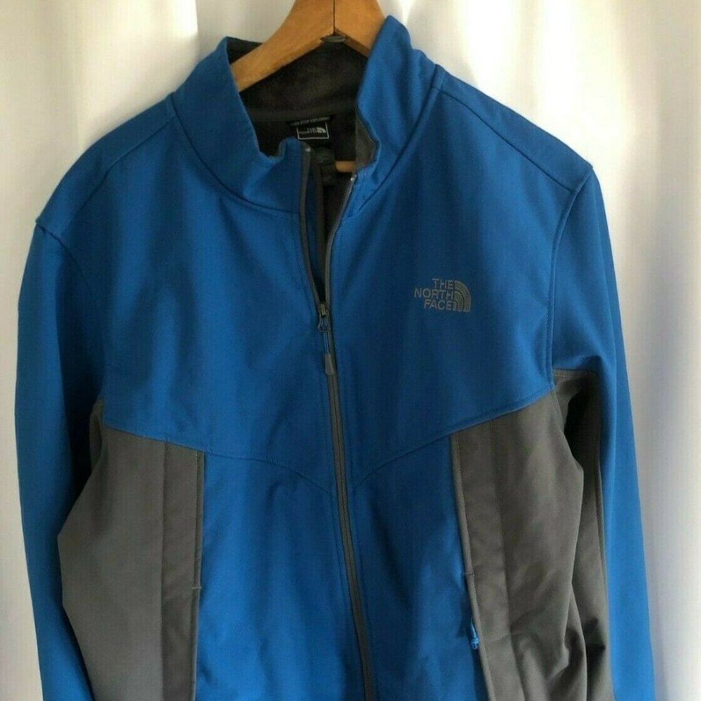 The North Face NWOT Softshell Jacket XXL with holo